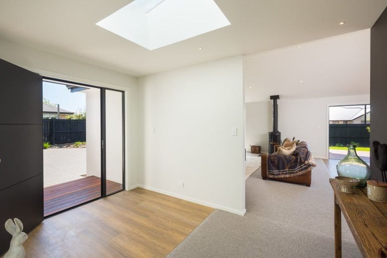 Photo of property in 30 Nikau Drive, Redwoodtown, Blenheim, 7201