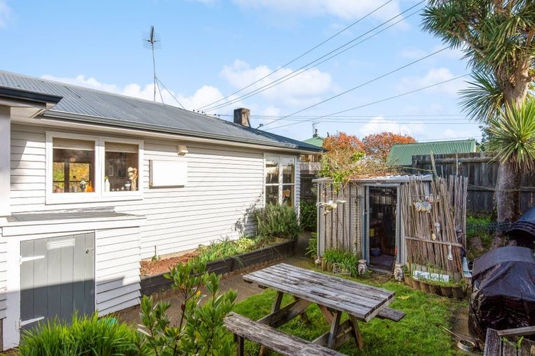 Photo of property in 39 Eatwell Avenue, Paraparaumu Beach, Paraparaumu, 5032