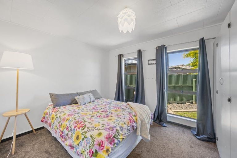 Photo of property in 33 Duckworth Crescent, Greenmeadows, Napier, 4112