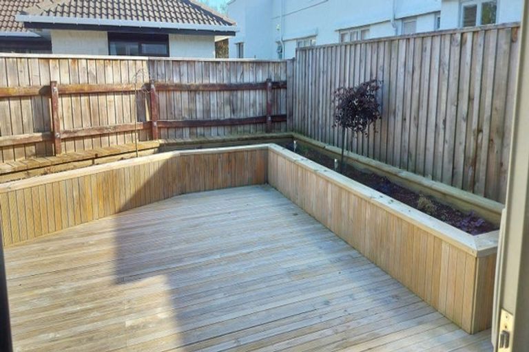 Photo of property in 24 Rangitira Avenue, Palmerston North, 4414