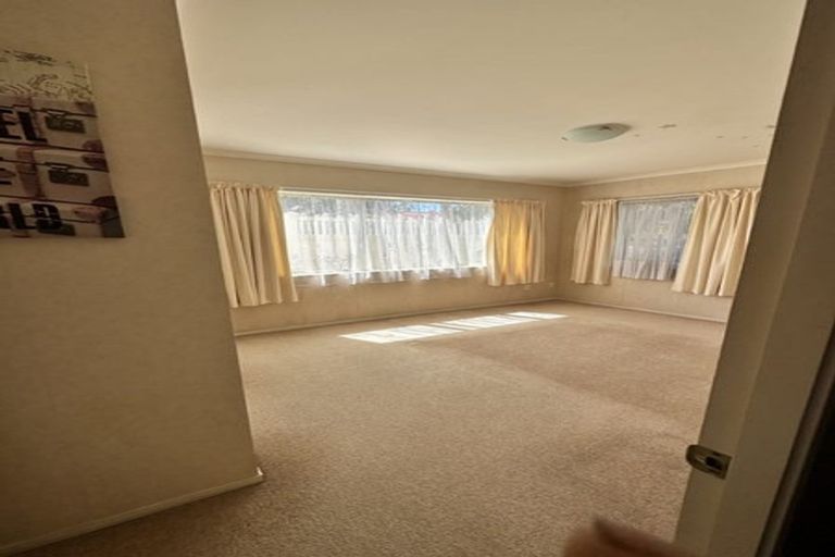 Photo of property in 3 Dunbarton Drive, Ranui, Auckland, 0612