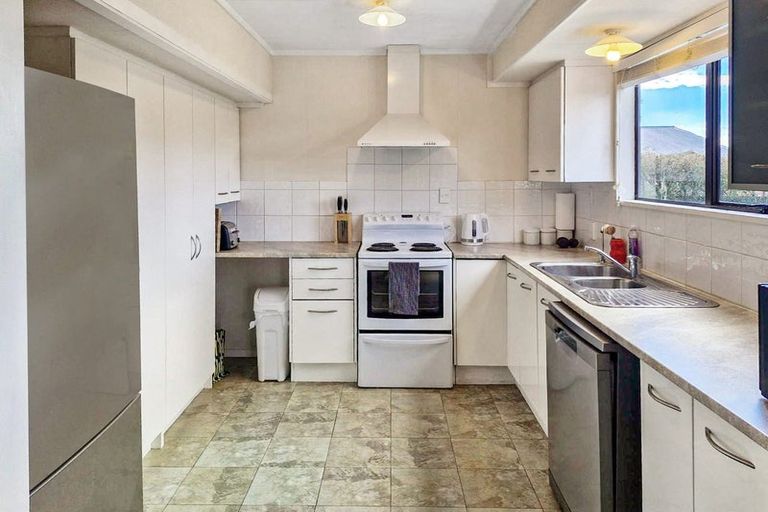 Photo of property in 2 Bayview Street, Te Puke, 3119