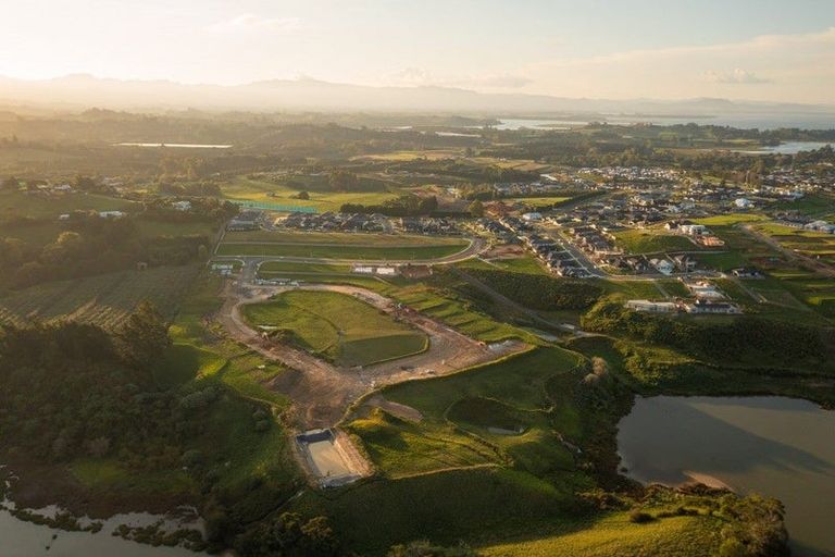 Photo of property in 14 Flounder Drive, Omokoroa, 3114