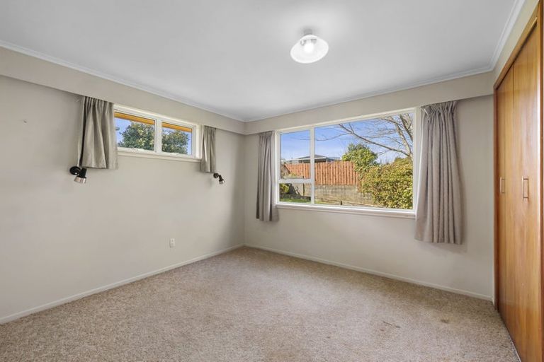 Photo of property in 11 Cumberland Street, Merrilands, New Plymouth, 4312
