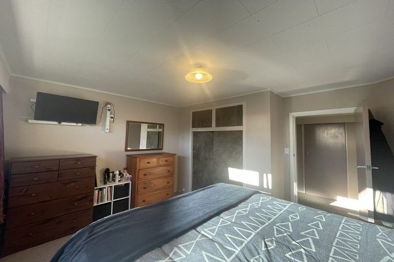 Photo of property in 51 Hillary Street, Winton, 9720