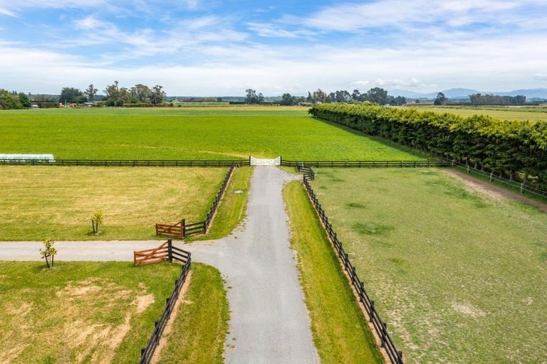 Photo of property in 14 Rakero (pvt) Lane, Fernside, 7471