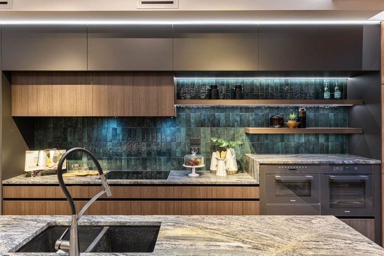 Photo of property in 24 Hooten Place, Oteha, Auckland, 0632