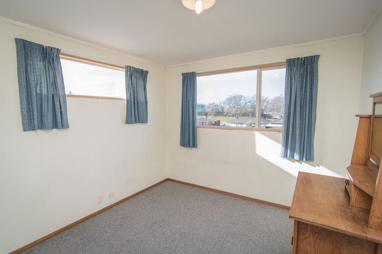 Photo of property in 16 Buchanan Street, Parkside, Timaru, 7910