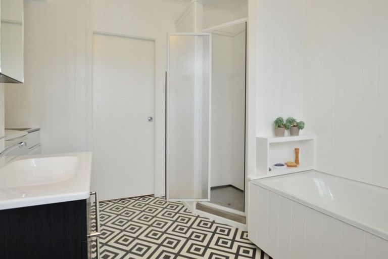 Photo of property in 70 Harris Street, Kaiti, Gisborne, 4010