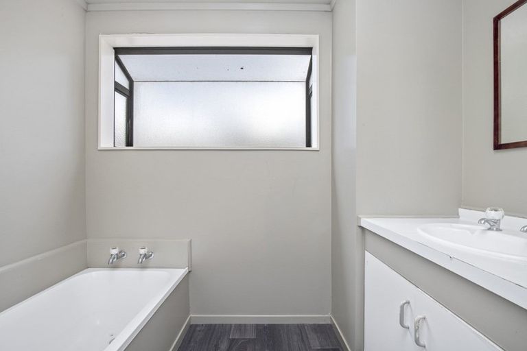 Photo of property in 14a Puriri Road, Pukekohe, 2120