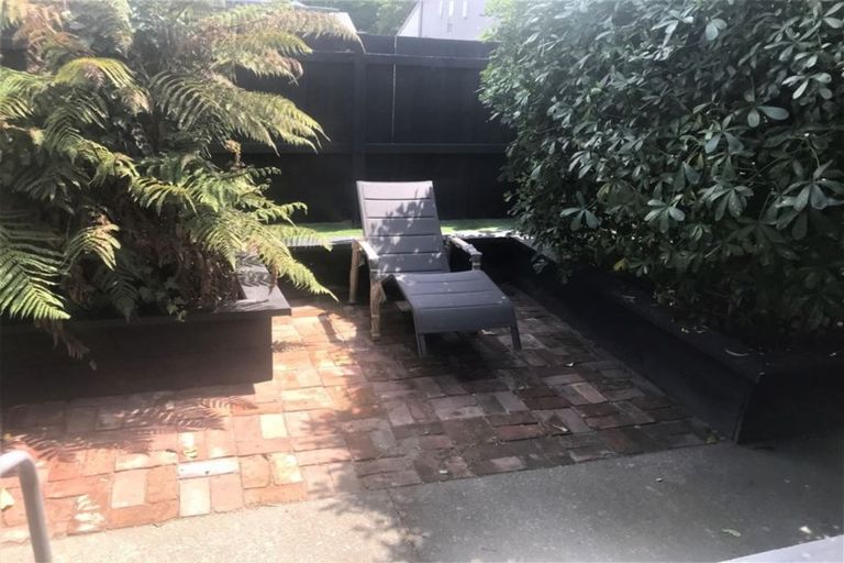 Photo of property in 13 Straven Road, Riccarton, Christchurch, 8011