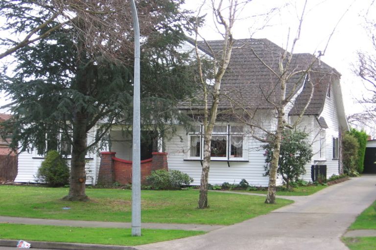 Photo of property in 45 Manapouri Crescent, Hokowhitu, Palmerston North, 4410