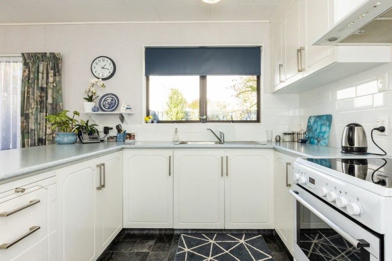 Photo of property in 1/53 Te Mata Road, Havelock North, 4130