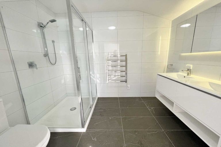 Photo of property in 17 Brigid Place, Mount Pleasant, Christchurch, 8081