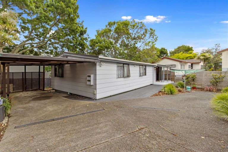 Photo of property in 17a Newington Road, Henderson, Auckland, 0612
