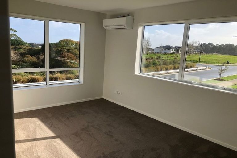Photo of property in 34 Matahae Drive, Flat Bush, Auckland, 2019