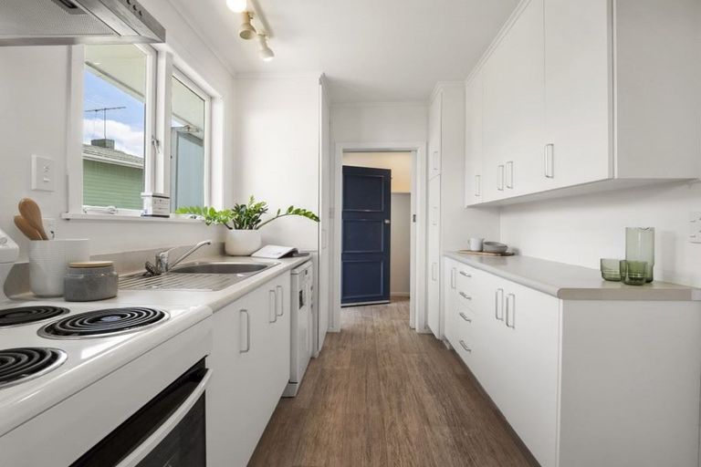 Photo of property in 1/94 Archers Road, Glenfield, Auckland, 0629