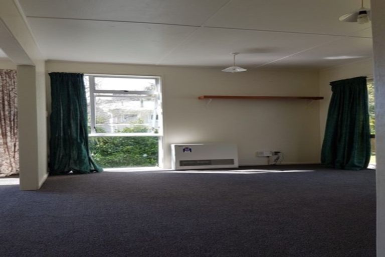 Photo of property in 121 Jamaica Drive, Grenada North, Wellington, 5028