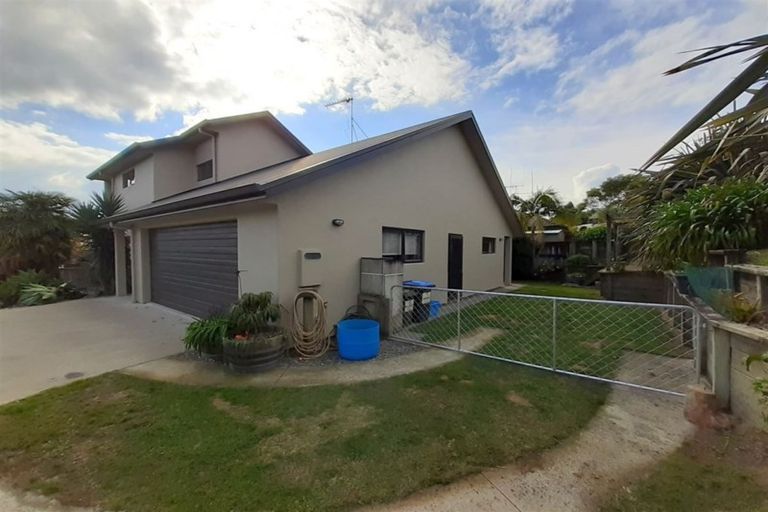Photo of property in 49 Village Park Drive, Welcome Bay, Tauranga, 3112