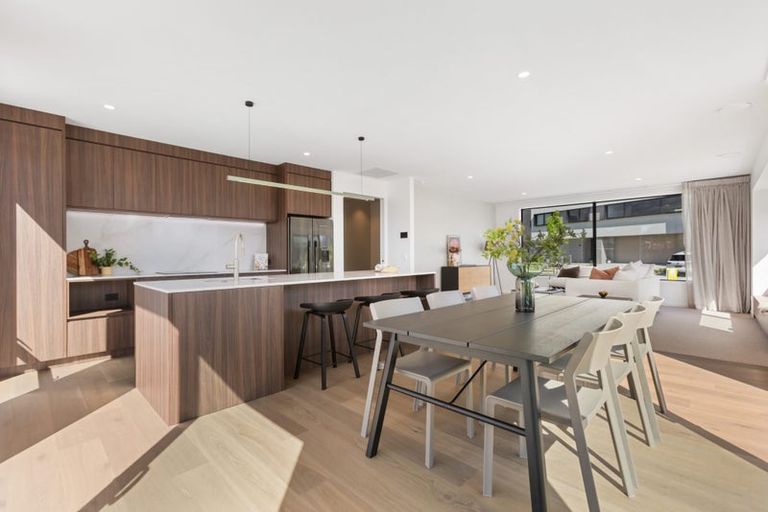 Photo of property in 14 Rubus Street, Wanaka, 9382