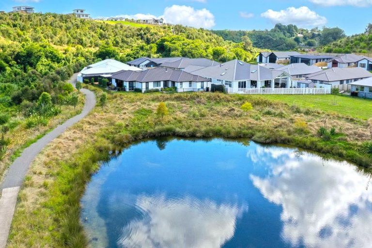 Photo of property in 84 Pakanga Grove, Pyes Pa, Tauranga, 3112