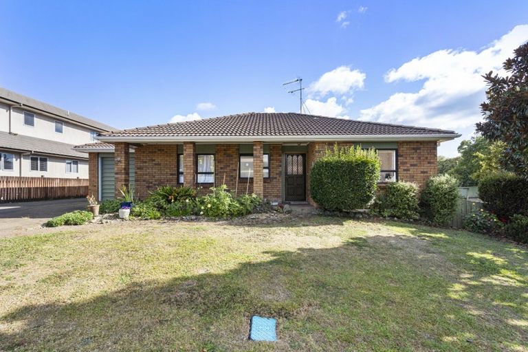 Photo of property in 6a Reidy Place, Pukekohe, 2120