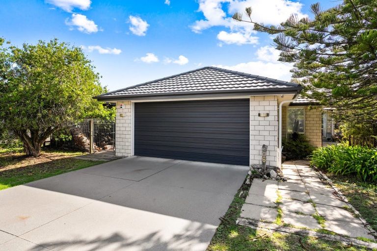 Photo of property in 306 Sylvia Road, Whangamata, 3620