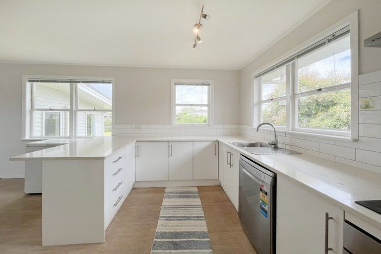 Photo of property in 7 Lynette Place, Mangere, Auckland, 2022