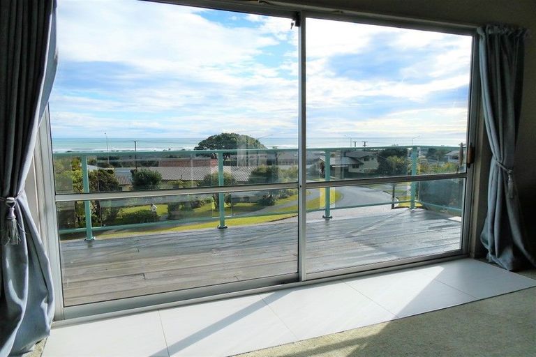 Photo of property in 15 Nolan Crescent, Karoro, Greymouth, 7805