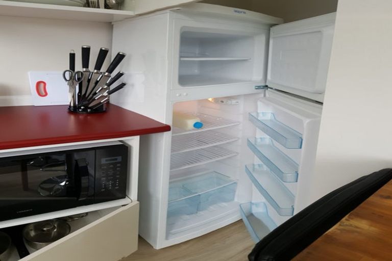 Photo of property in 98/98a Glenpark Avenue, Frankleigh Park, New Plymouth, 4310