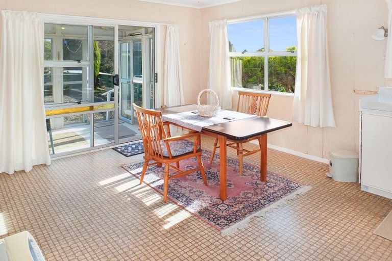 Photo of property in 3 Futter Street, Foxton, 4814