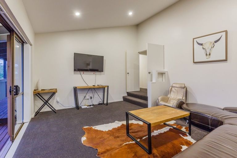 Photo of property in 112 Sartors Avenue, Browns Bay, Auckland, 0630