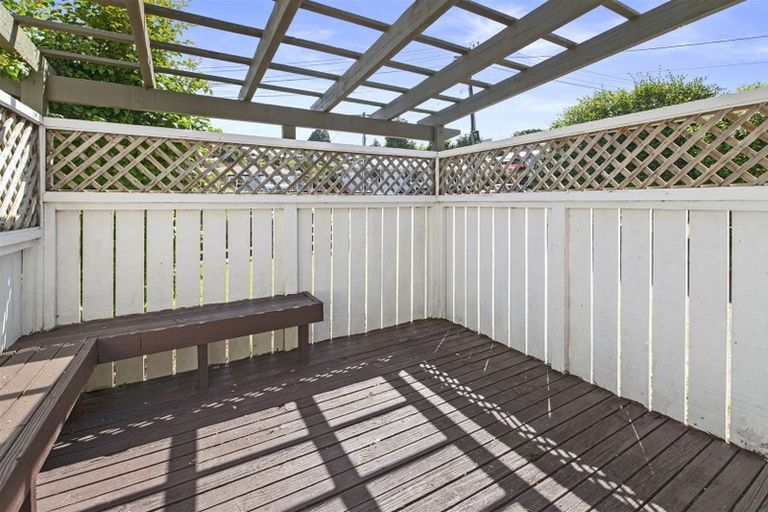 Photo of property in 8 Crombie Street, Bellevue, Tauranga, 3110