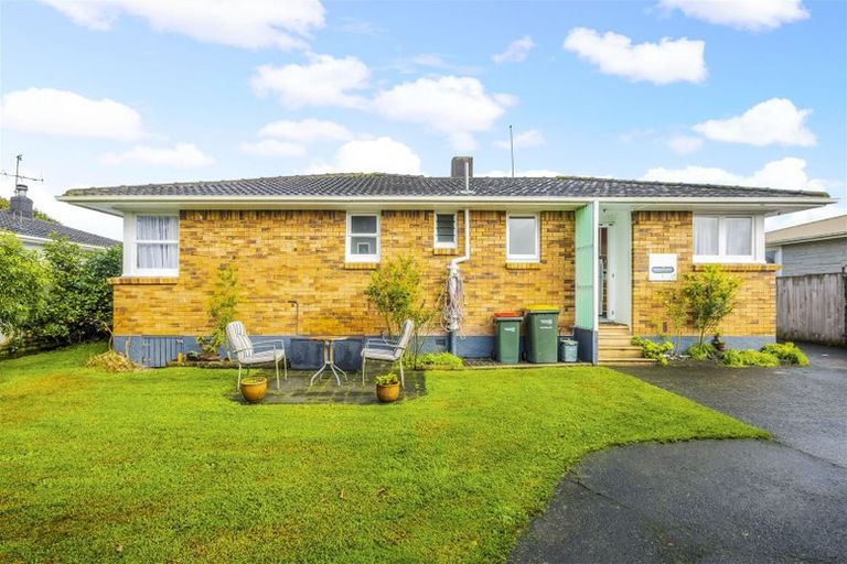 Photo of property in 18 Royal Arch Place, Rosehill, Papakura, 2113