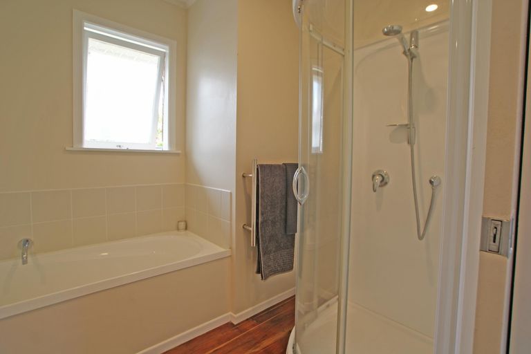 Photo of property in 37 Aberdeen Drive, Dinsdale, Hamilton, 3204