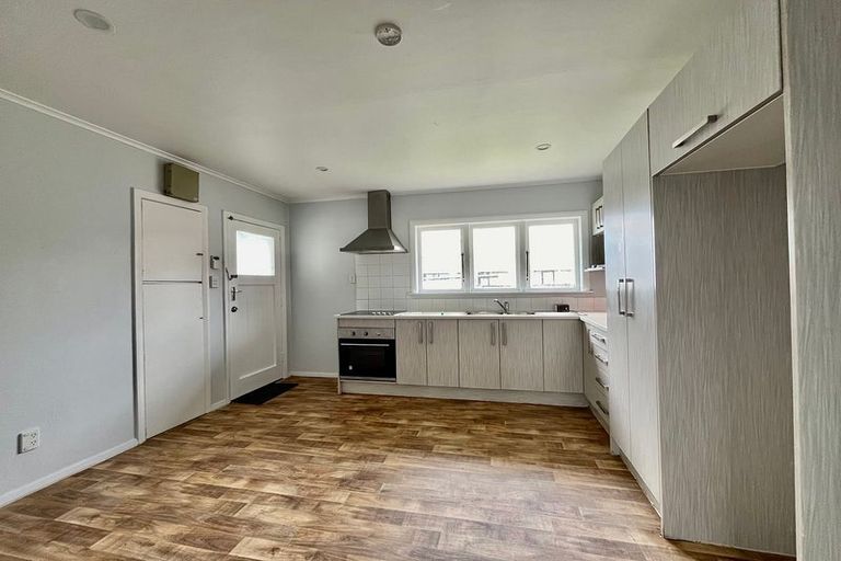 Photo of property in 1/76 Sutton Crescent, Papakura, 2110