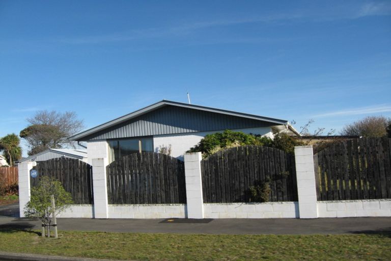 Photo of property in 43 Castletown Place, New Brighton, Christchurch, 8083