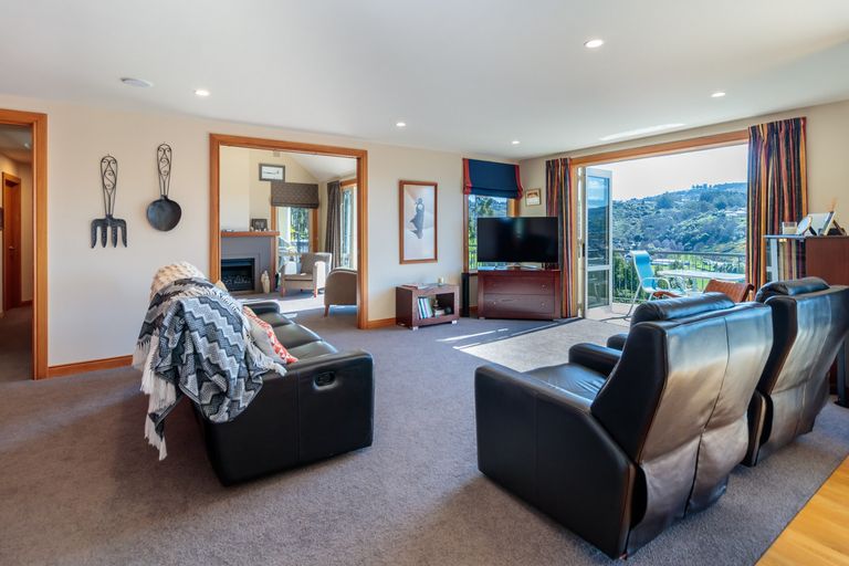 Photo of property in 33 Northview Crescent, Belleknowes, Dunedin, 9011