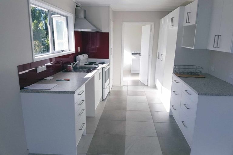 Photo of property in 148 Waimumu Road, Massey, Auckland, 0614