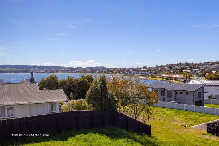 Photo of property in 1/5 The Moorings, Two Mile Bay, Taupo, 3330