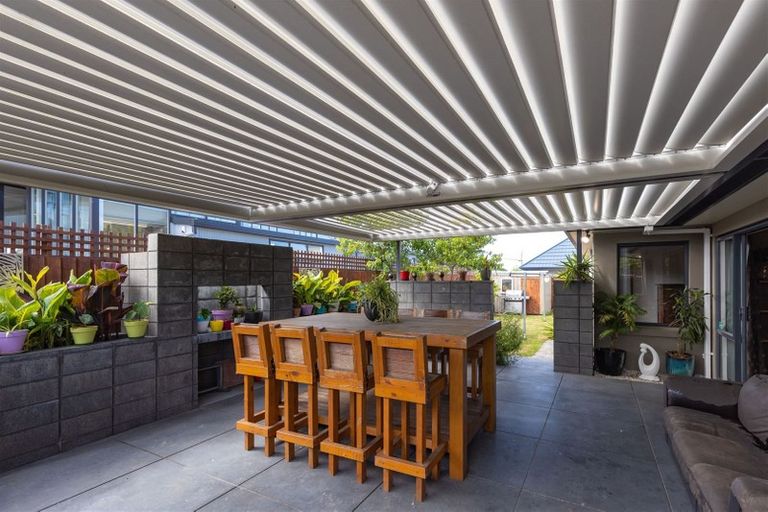 Photo of property in 127 Saint Johns Street, Bromley, Christchurch, 8062