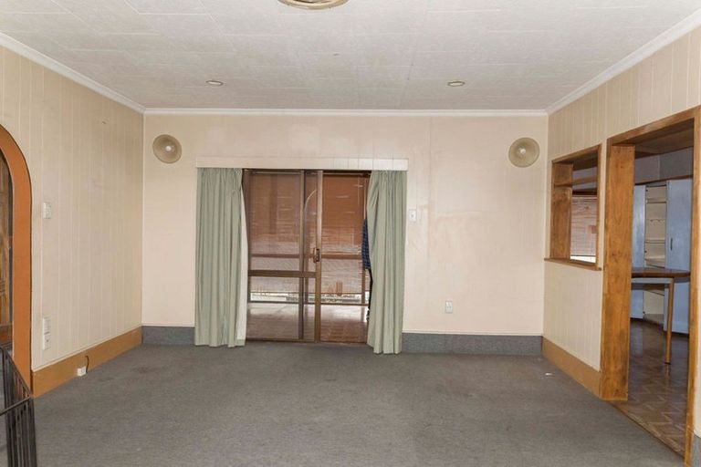 Photo of property in 11 Hunter Street, Dannevirke, 4930
