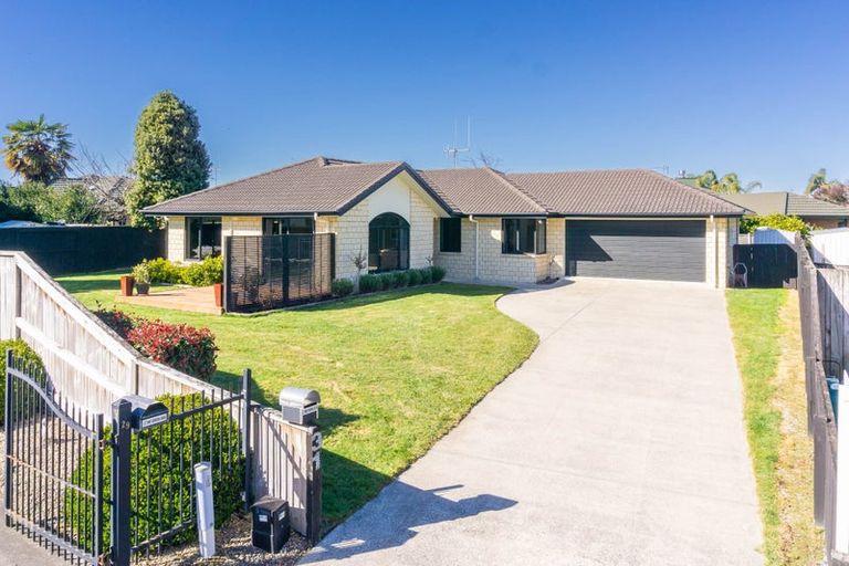 Photo of property in 31 Nielsen Gardens, Rototuna, Hamilton, 3210