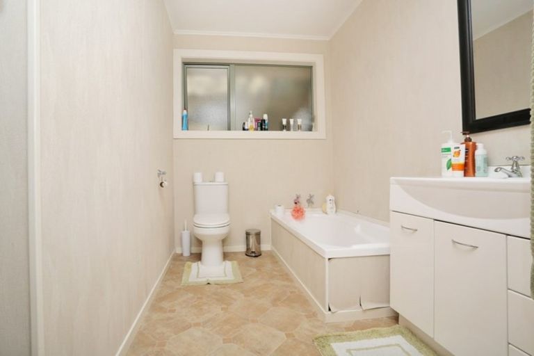 Photo of property in 85 Edinburgh Crescent, Waikiwi, Invercargill, 9810