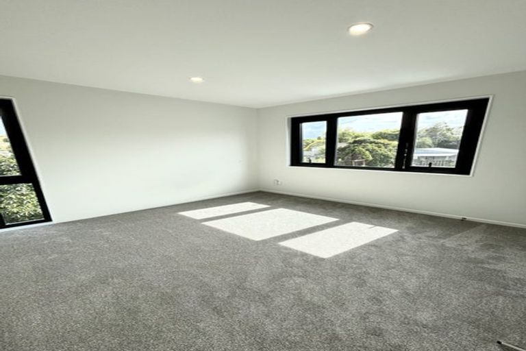 Photo of property in 349a Bucklands Beach Road, Bucklands Beach, Auckland, 2012