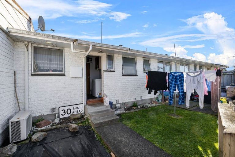 Photo of property in 2/426 Worcester Street, Linwood, Christchurch, 8011