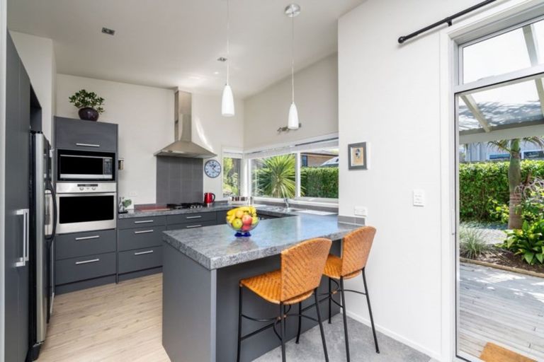 Photo of property in 11 Kakapo Place, Mangawhai, 0505