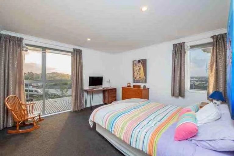 Photo of property in 63b Westgate Drive, Massey, Auckland, 0614