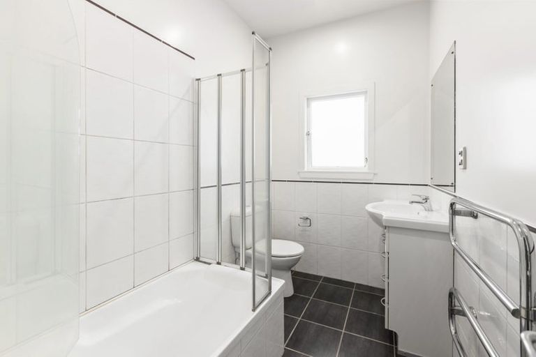 Photo of property in 20 Parliament Street, Thorndon, Wellington, 6011