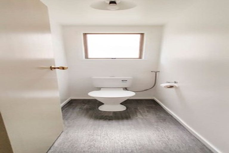 Photo of property in 17 Busby Hill, Havelock North, 4130